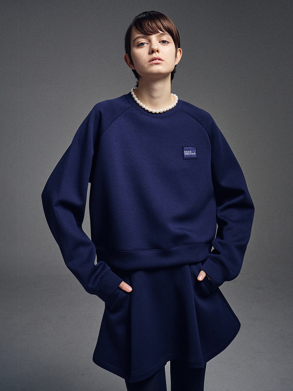 NEOPRENE CROPPED SWEATSHIRT SQUARE LOGO_NAVY