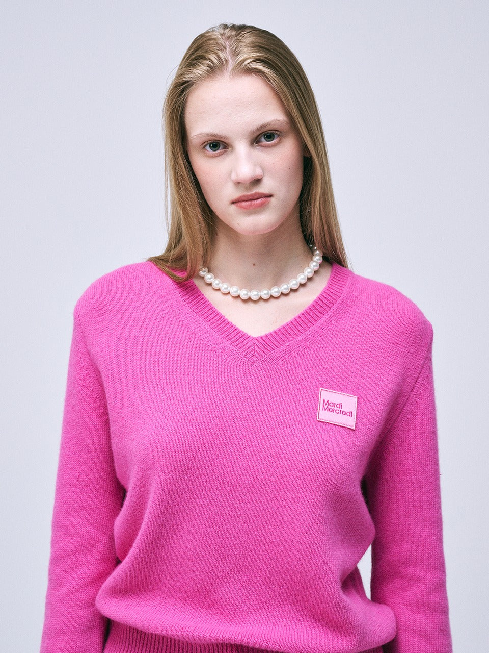 RACCOON BLENDED V NECK SQUARE LOGO_FUCHSIA