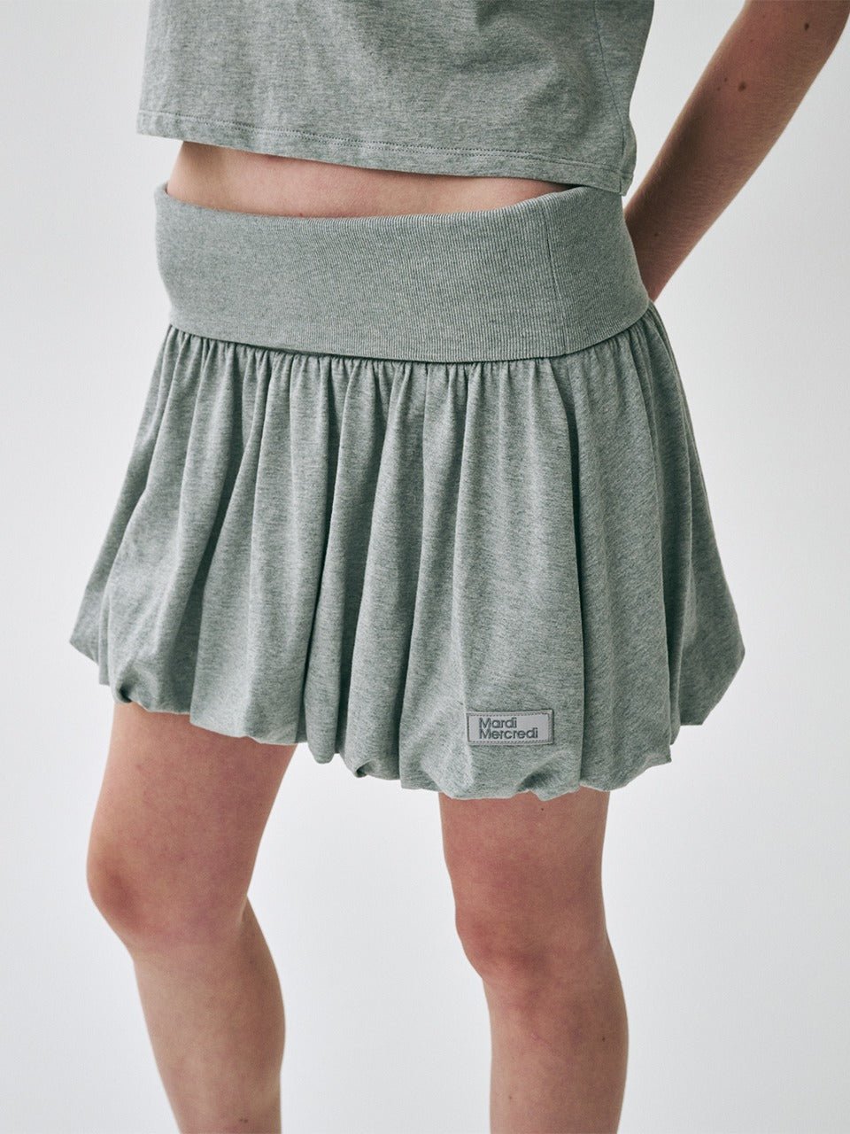 VOLUME MINI SKIRT_GREY