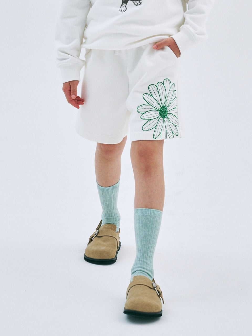 KIDS SWEAT SHORTS FLOWER_WHITE GREEN