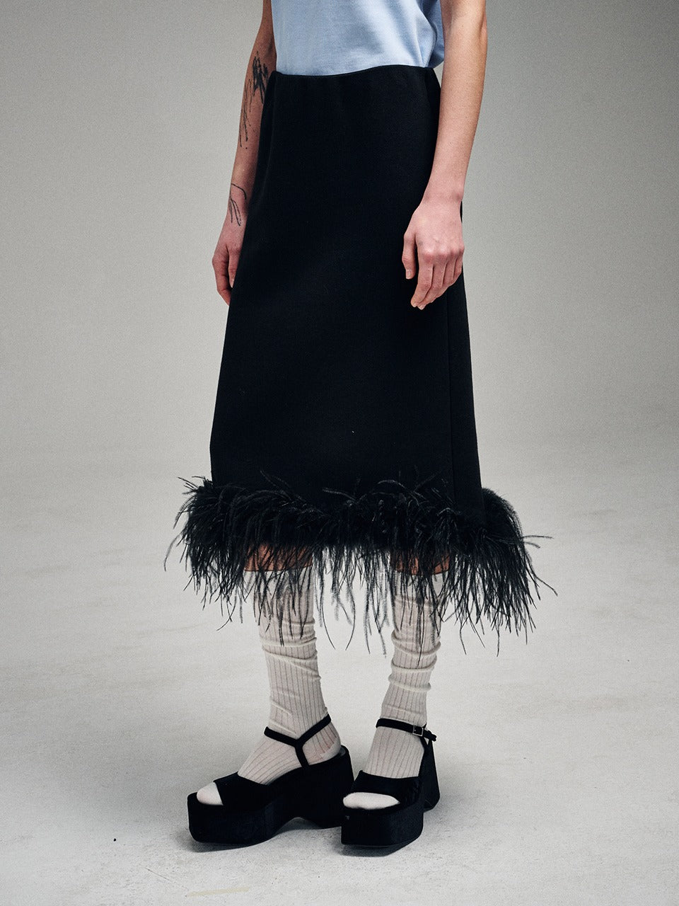 COTTON OSTRICH SKIRT_BLACK