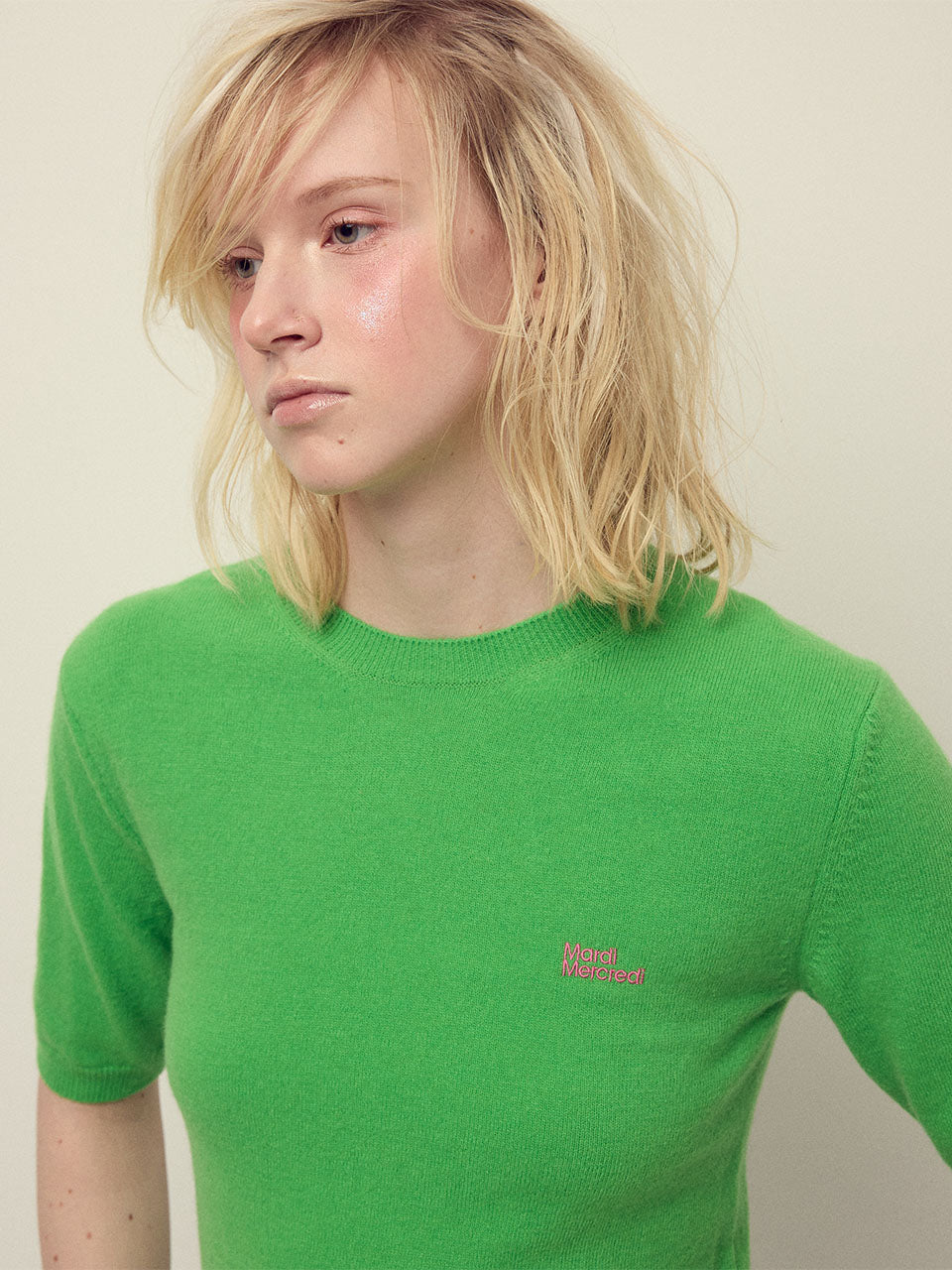 CASHMERE BLENDED TOP SHORT SLEEVE ESSENTIAL_APPLEGREEN