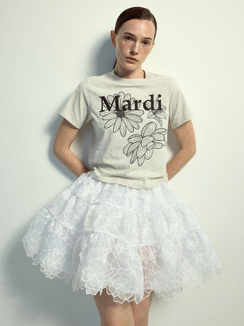 SLIM TSHIRT FLOWERMARDI_OATMEAL BLACK