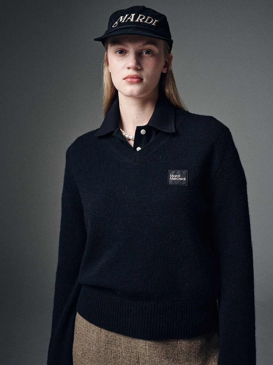 RACCOON BLENDED V NECK SQUARE LOGO_BLACK