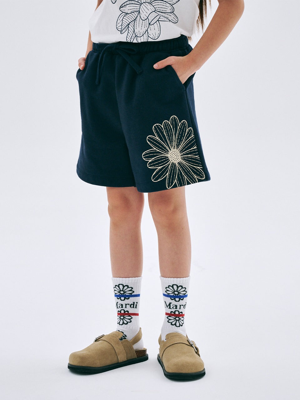 KIDS SWEAT SHORTS FLOWER_NAVY CREAM